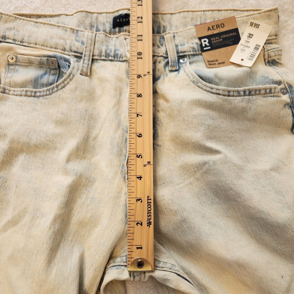 NWD Aeropostale Womens Stretch Mom Jean Cut Off Light Wash High Rise Size 10 - Picture 6 of 16
